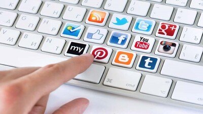 Tips Menggunakan Media Sosial untuk Customer Service